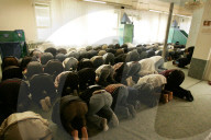 Islamisches Zentrum Salah in Biel-Bienne 2005: Freitagsgebet