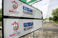 Schilder, Beschilderung und Fahnen Euro08