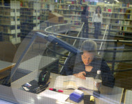 Studenten in der Bibliothek der HSG St. Gallen, 2004