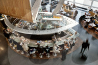  SSP BAREN IM AIR SIDE CENTER DES UNIQU FLUGHAFEN ZUERICH