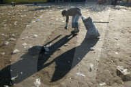 Abfall nach Open-Air-Konzert, 2004