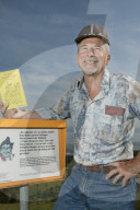 Peter Eggenberger, Erfinder des Appenzeller Witzwanderwegs, 2004