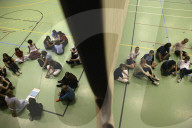 Lyceum Alpinum Zuoz 2004: Schüler in der Turnstunde