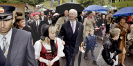 Staatsfeiertag im Fürstentum Liechtenstein 2005: Fürst Hans-Adam und Erbprinz Alois von Liechtenstein