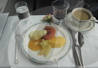BUISNESS CLASS FLUG MIT EMIRATES INTERNATIONAL AIRLINES