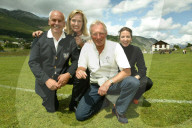 Bruno und Ruth Behr, Hans Peter Ueltschi, Barbara Ludwig 2004