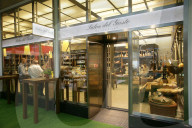 Salon del Gusto im Lichthof der UBS; Zürich; 2005
