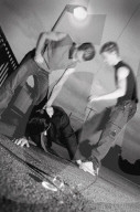 Überfall in der Nacht, Gewalt: Gestellte Aufnahme 2004