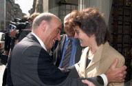 Merz gratuliert Widmer-Schlumpf nach Steuerpaket-Abstimmung 2004