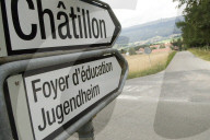 Wegweiser zum Berner Jugendheim Prêles und Châtillon 2006