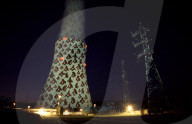 KKW Gösgen mit Lichtkunst von Gerry Hofstetter, 2004