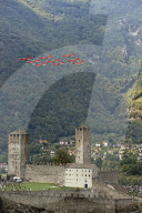 PC-7 Team über Bellinzona 2010