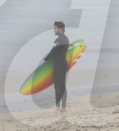 PEOPLE - Liam Hemsworth zeigt seine Sufskills
