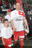 PEOPLE - Prinz Albert von Monaco spielt Fussball an einem Wohltätigkeitsspiel