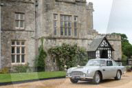 FEATURE - Der Aston Martin DB5 von James Bond aus 'Goldeneye' wird versteigert