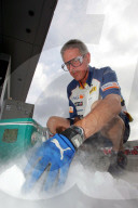 FEATURE - Eis zur Motorkühlung im Rennsport
