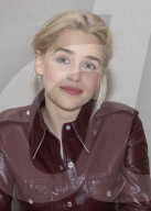 PORTRAIT - Emilia Clarke