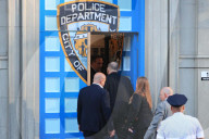 NEWS - New York: Harvey Weinstein stellt sich der Polizei