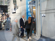 NEWS - New York: Harvey Weinstein stellt sich der Polizei