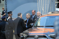 NEWS - New York: Harvey Weinstein stellt sich der Polizei
