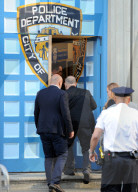 NEWS - New York: Harvey Weinstein stellt sich der Polizei