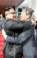 NEWS - Zweites Treffen zwischen Süd- und Nordkorea