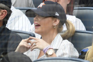 PEOPLE - Kate Upton fiebert mit den den Yankees mit