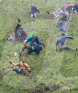 FEATURE - Alle Jahre wieder: Cheese Rolling Race in Gloucester