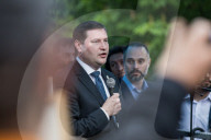 NEWS - Solingen: Gedenkfeier für die Opfer des Brandanschlages vor 25 Jahren