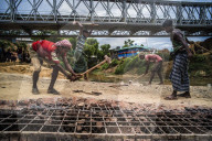 NEWS - Bangladesh: Rohingya Flüchtlinge bereiten sich auf den Monsun vor