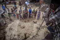 NEWS - Bangladesh: Rohingya Flüchtlinge bereiten sich auf den Monsun vor