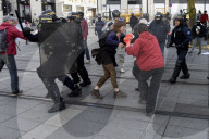 NEWS - Nantes: Gewalttätige Demo gegen Polizeigewalt