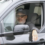PEOPLE - Tom Hanks holt seinen Sohn von der Klinik ab