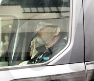 PEOPLE - Tom Hanks holt seinen Sohn von der Klinik ab