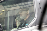 PEOPLE - Tom Hanks holt seinen Sohn von der Klinik ab