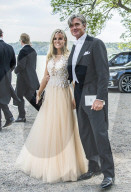 PEOPLE - Die schwedischen Royals an der Hochzeit von Louise Gottlieb und Gustav Thott