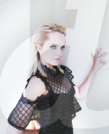 STUDIO - Mena Suvari