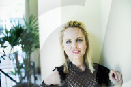 STUDIO - Mena Suvari