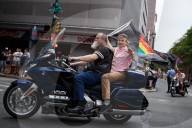 FEATURE - Pix of the Day: Die Bilder des Tages