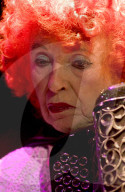 PEOPLE - Yvette Horner ist im Alter von 95 Jahren gestorben