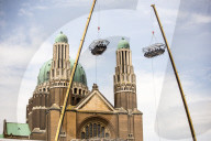 FEATURE - Brüssel: Dinner in the Sky