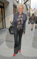 PEOPLE - Promis an der Eröffnung von Stella McCartneys Flagship Store in London