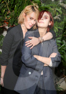 PEOPLE - Rumer und Tallulah Willis an einem Max Mara Event