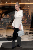 PEOPLE - Farbenfroh: Promis unterwegs zur Dolce & Gabbana Party in London
