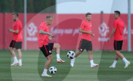 WM 2018 - Letzte Vorbereitungen: Reisen, PK, Trainings, Fans