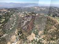EXKLUSIV - Promi Villen bei Beverly Hills von Waldbränden bedroht
