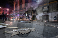 NEWS - Napoli: Feuer in der Le Shabby Cafe Bar