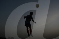 WM 2018 - Kleine Fussballer in Allahabad