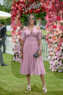 PEOPLE - Die Queen mit Promis am 'Cartier Queen's Cup' in Windsor