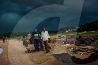 NEWS - Bangladesch: Ein Sturm fegt über ein Rohingya Flüchtlingslager